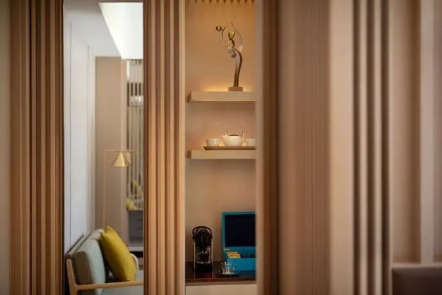 Executive Room, 1 Queen Bed, Business Lounge Access