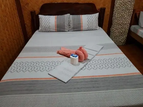 Üç Kişilik Oda