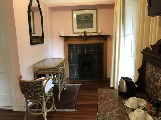 Oda (Irvine Room)