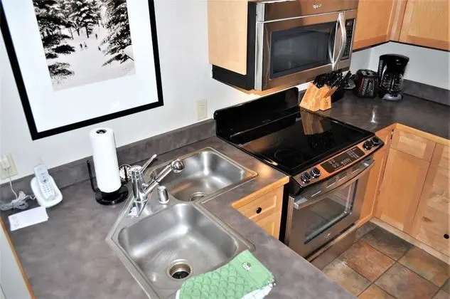 Daire, 2 Yatak Odası, Dağ Manzaralı (Silvermill Condo, SMDM)