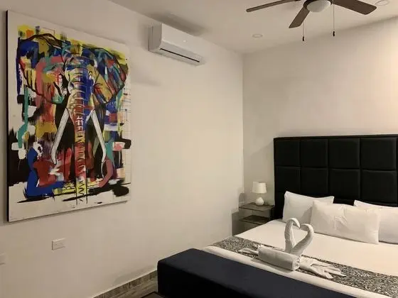 Deluxe King Suite