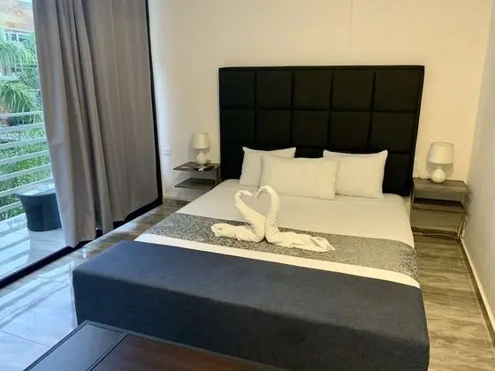 SUPERIOR KING SUITE WITH BALCONY