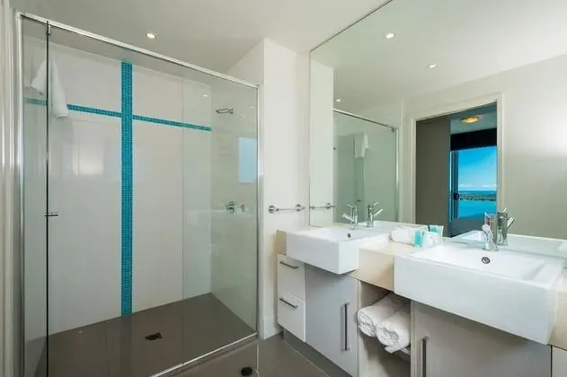 Standard Apart Daire, 2 Yatak Odası (Broadwater View)