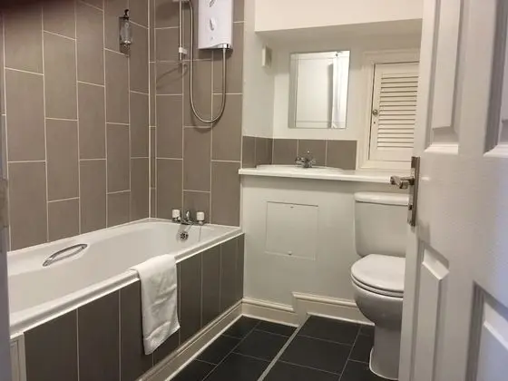 Classic Tek Büyük Yataklı Oda, Banyolu/Duşlu (Large)