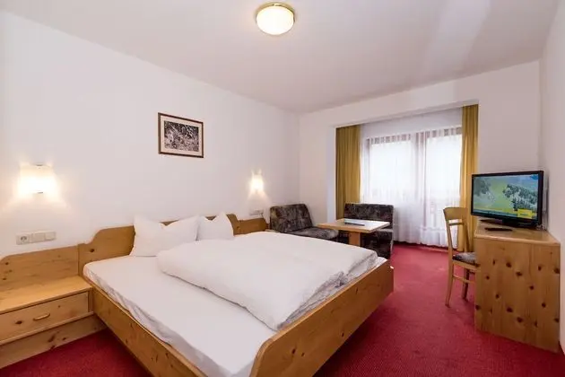 Classic Tek Büyük Yataklı Oda, 1 Büyük (Queen) Boy Yatak, Dağ Manzaralı