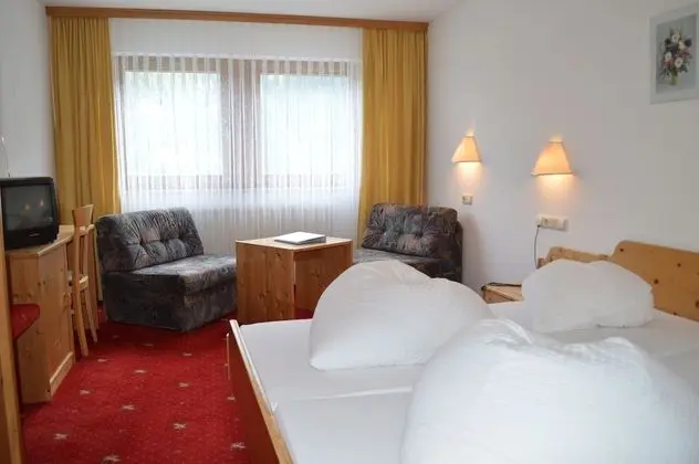 Classic Tek Büyük Yataklı Oda, 1 Büyük (Queen) Boy Yatak, Dağ Manzaralı