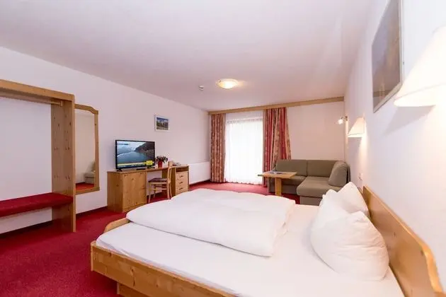 Comfort Tek Büyük Yataklı Oda, Dağ Manzaralı