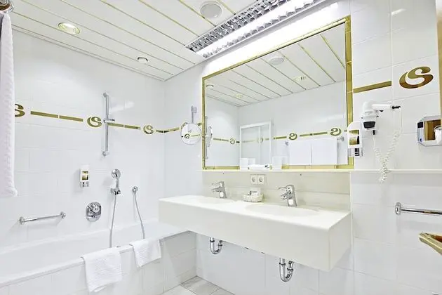 Comfort Tek Büyük Yataklı Oda, Balkon, Dağ Manzaralı
