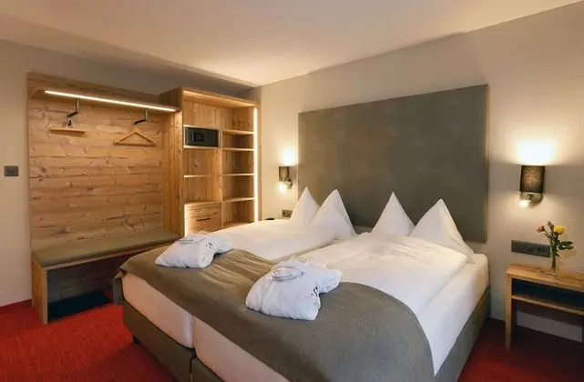 Comfort Tek Büyük Yataklı Oda