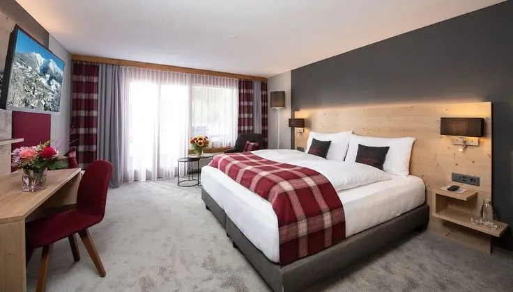 Deluxe Tek Büyük Yataklı Oda