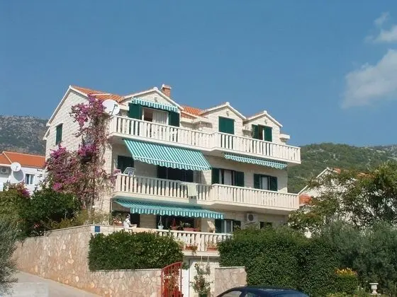 Apart Daire (Sim - 130 m from sea - A1 Zuti(2+2))