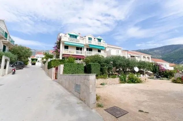 Apart Daire (Sim - 130 m from sea - A2 Crveni(2+2))
