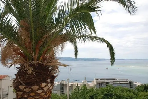 Apart Daire (Sima - comfortable family apartments )