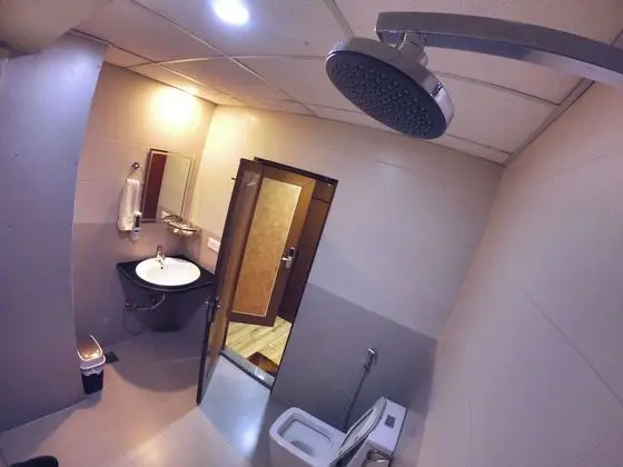 Comfort Tek Büyük Yataklı Oda