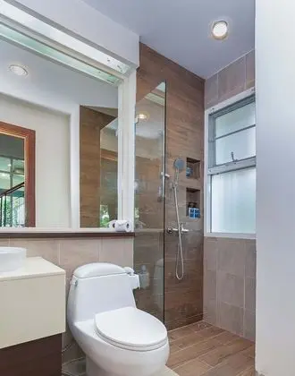 4 Bedrooms Villa