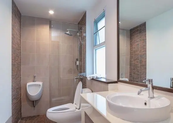 4 Bedrooms Beachfront Villa