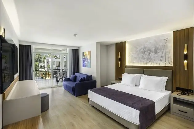 Comfort Tek Büyük veya İki Ayrı Yataklı Oda