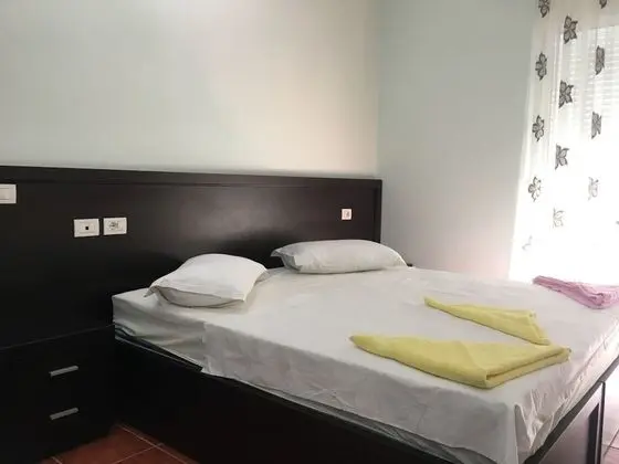 Tek Büyük veya İki Ayrı Yataklı Oda, 1 Çift Kişilik Yatak, Sigara İçilmez