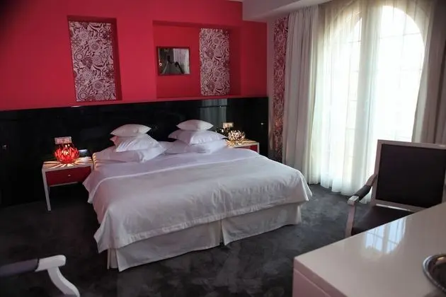 Romantic Boutique King