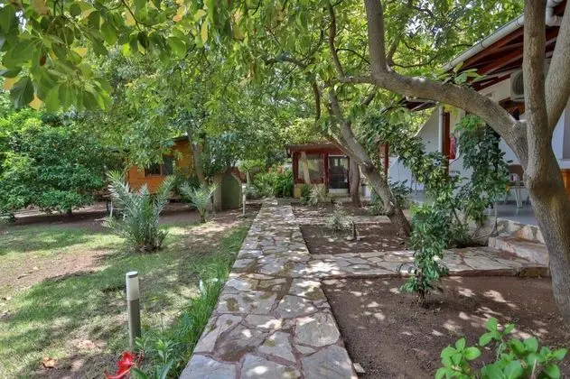 Standart Oda, Bahçe Manzaralı