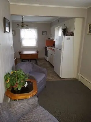 Apartment 405-2