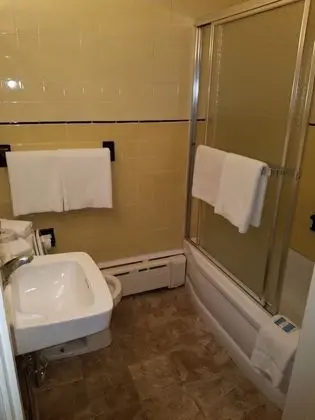 Apartment 405-2
