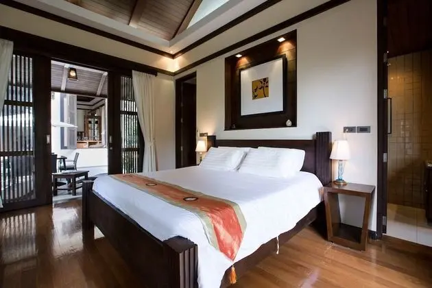 2 Bedrooms Villa
