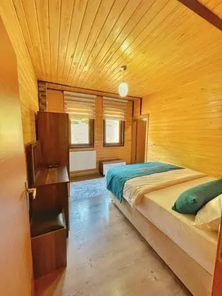 Deluxe Süit, Kısmi Göl Manzaralı