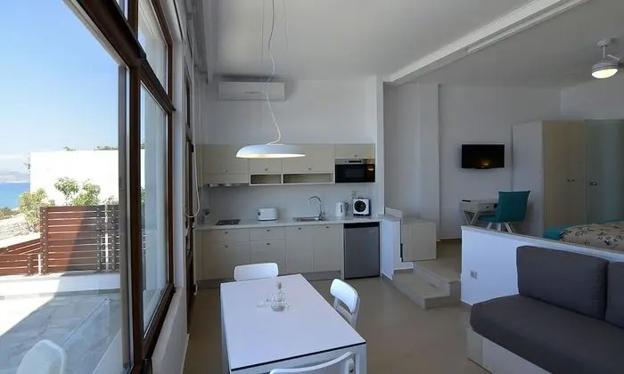 Deluxe Stüdyo, Deniz Manzaralı