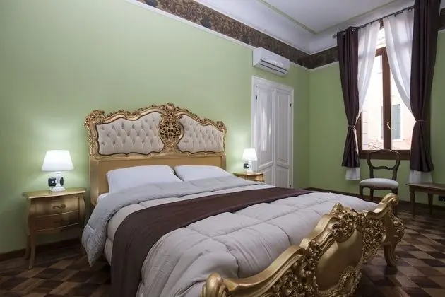 Exclusive Oda, 1 En Büyük (King) Boy Yatak, Kanal Manzaralı