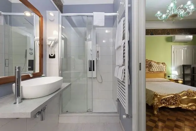 Exclusive Oda, 1 En Büyük (King) Boy Yatak, Kanal Manzaralı