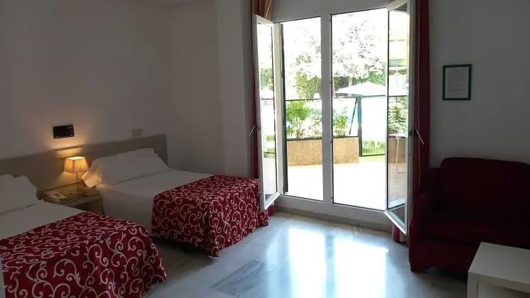 Stüdyo (direct access to pool, 2 people)