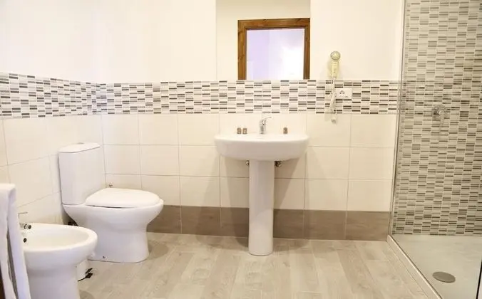 Comfort Üç Kişilik Oda, Teras