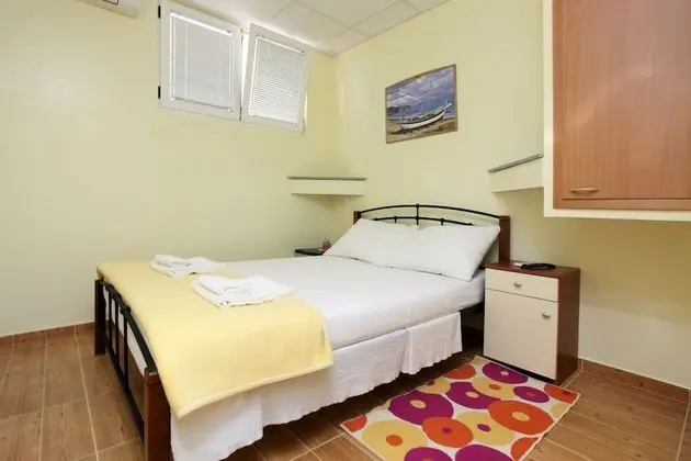 Standard Tek Büyük Yataklı Oda