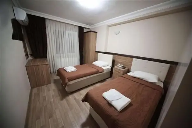 Standard Tek Büyük veya İki Ayrı Yataklı Oda