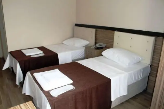 Standard Tek Büyük veya İki Ayrı Yataklı Oda