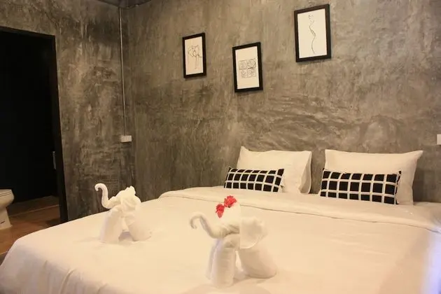Standard Double Room with Garden View