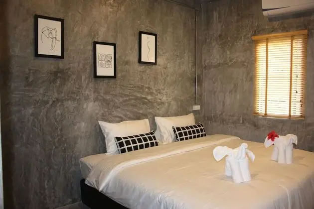 Standard Double Room with Garden View