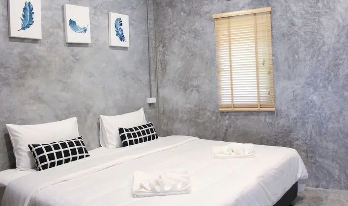 Standard Double Room with Garden View