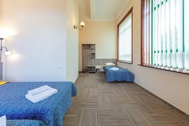 Üç Kişilik Oda
