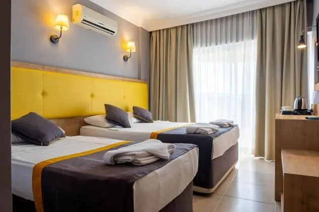Standart Oda, Kara Manzaralı, Balkonlu