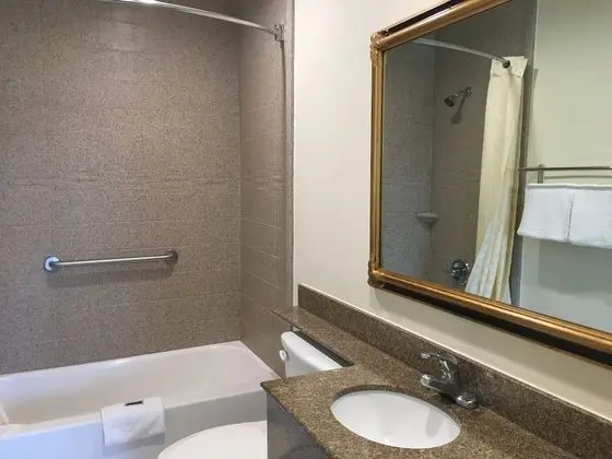 Queen Room - Disability Access