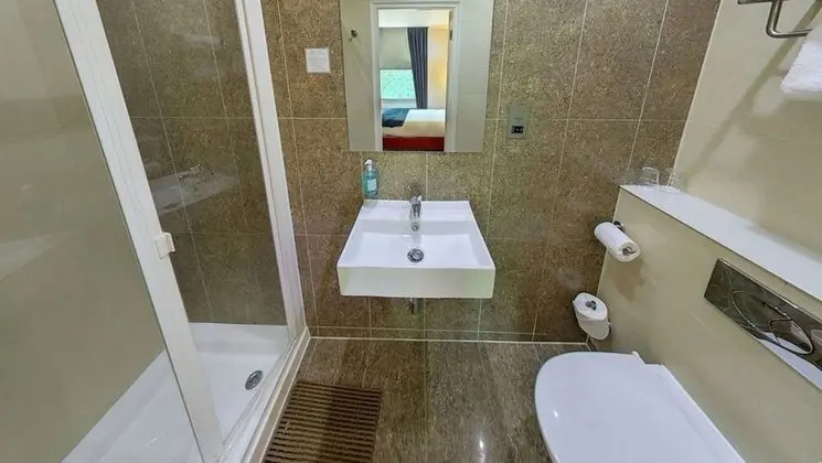 Classic Tek Büyük Yataklı Oda