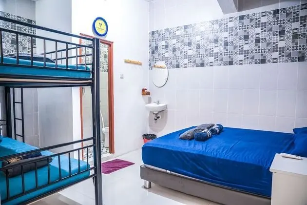 Ortak Ranzalı Oda, Sadece kadınlar için