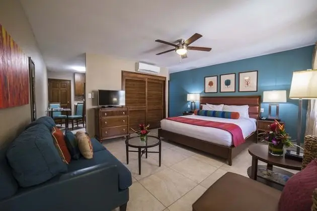 Deluxe Studio with Fully Equipped Kitchen