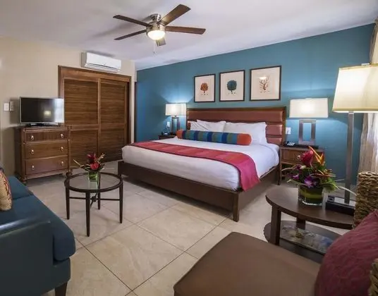 Deluxe Studio with Fully Equipped Kitchen