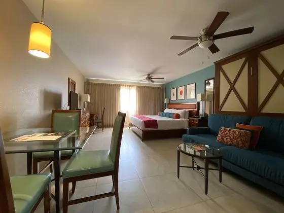 Deluxe Studio Plus with Fully Equipped Kitchen