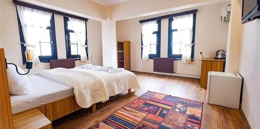 Superior Double Tek Büyük Yatak Oda