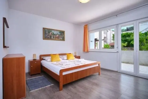 Apart Daire (Šimun - 15m from the beach - A1(4+2))