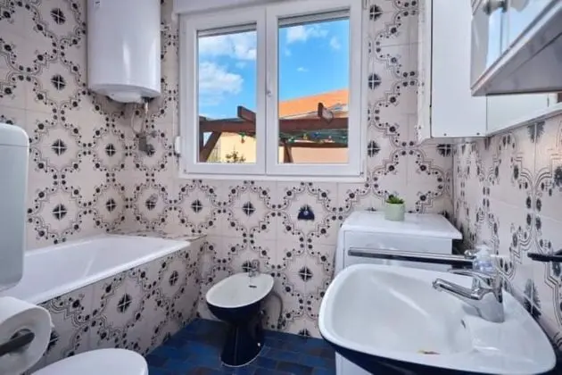 Apart Daire (Šimun - 15m from the beach - A1(4+2))
